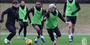 【龙八国际】传承?⚫西多夫之子在昨日被丰塞卡征调，跟随米兰一线队训练