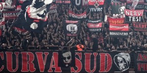 【龙八国际】慢镜头：米兰南看台决定在米兰德比用沉默进行抗议，不会声援球队