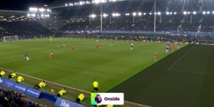 【龙八国际】英超官方解释埃弗顿绝平：VAR认定杜库雷在进攻中并不越位