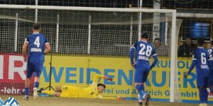 【龙八国际】奥地利乙级联赛，效力于霍恩队的三镇青训门将刘邵子洋首发出场