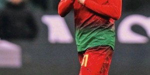 【龙八国际】身后放铲染红！帕夫洛维奇社媒致歉：很抱歉今晚让球迷们失望了