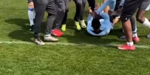 【龙八国际】申花外援米内罗社媒晒视频，路易斯生日全队恶搞向他洒面粉鸡蛋