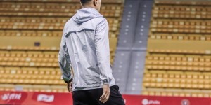 【龙八国际】肖智社媒晒照：角色转变&重回越秀山⚽ ✊🏻✊🏻✊🏻