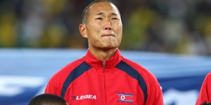 【龙八国际】郑大世问朝鲜主帅球队同2010年比有何提升，答“各方面都更好”