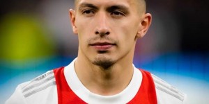 【龙八国际】曼联荷兰化第3签，1.75米“空霸”壮腿or补腰？