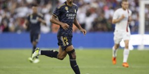 【龙八国际】早报：米兰4-1卡利亚里晋级意杯八强！