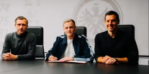 【龙八国际】范德贝克：我过去几个月在曼联训练很好，希望尽可能多得踢比赛