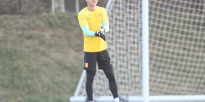 【龙八国际】蹇韬、吴少聪、徐浩峰3人亚洲杯0出场后，又落选新一期国足名单