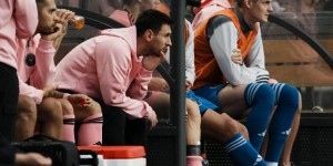 <?php the_title(); ?>