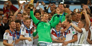 【龙八国际】诺伊尔长文亲笔信告别德国队：决定很难，我在理智和感性之间挣扎