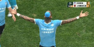 【龙八国际】博主：卡兰加合同0.5+1，下赛季能否留在大连英博还不确定