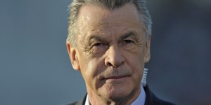 【龙八国际】希斯菲尔德：如果莱万多夫斯基想要离开拜仁的话，就让他走吧