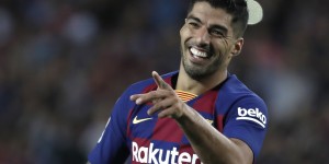 【龙八国际】8年前的今天苏亚雷斯加盟巴萨，开启队史第三射手&13冠传奇生涯