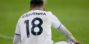 【龙八国际】利兹联主帅：拉菲尼亚的未来可能很快决定，他不一定随队踢季前赛