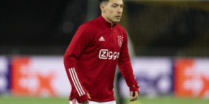 【龙八国际】罗马诺：曼联5000万欧报价利桑德罗，但仍未与阿贾克斯达成协议