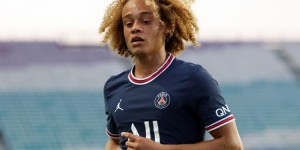 【龙八国际】哈维-西蒙斯：无论赛场内外，都在MNM身上学到了很多东西