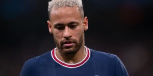 【龙八国际】记者：巴黎一直在听取关于内马尔的报价，并对此持开放态度