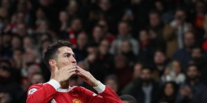 【龙八国际】内维尔：唯一重要的因素是C罗的未来必须得到果断而迅速的处理