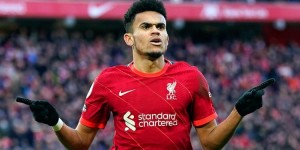 【龙八国际】赫顿：路易斯-迪亚斯能接班马内，没人想到他刚到红军就成了主力