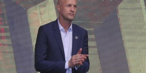 <?php the_title(); ?>