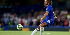 【龙八国际】TA：切尔西批准将阿姆帕杜租借出去，英意德西俱乐部均对其有意