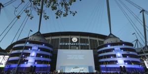 【龙八国际】英媒：曼城计划改造伊蒂哈德球场，北看台可能扩容几千个座位