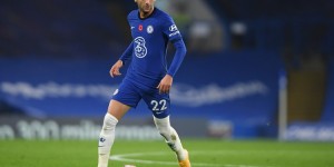 【龙八国际】记者：如果切尔西对齐耶赫要价不太高，曼联愿意提出交易