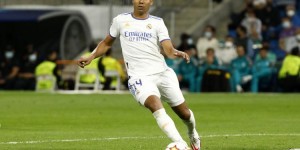 【龙八国际】曼联有意卡塞米罗？记者：他希望留在皇马