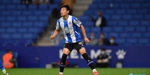 【龙八国际】李毅欢迎武磊回归：在外三年很不容易 希望更多年轻人继续去追梦