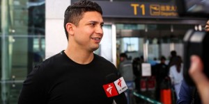 【龙八国际】巴媒：艾克森因拖欠子女抚养费，被前妻告上法庭