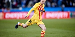 【龙八国际】记者：巴萨向德容重申若不降薪就得走人，希望球员今天做决定