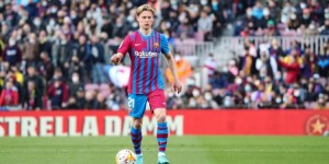 【龙八国际】记者：拉波尔塔挺喜欢德容，球员是否离队还不明朗