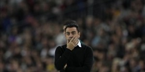 【龙八国际】世体：对阵皇家社会，哈维可能沿用阿尔巴和阿劳霍的边后卫组合