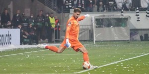 【龙八国际】图片报：法兰克福对特拉普要价2500万欧，要求曼联三天内完成转会