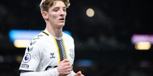 【龙八国际】记者：切尔西仍有信心签下戈登，已与球员谈妥个人条款