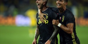 【龙八国际】贝纳德斯基：考虑到个人和团队成就，我认为C罗改变了足球历史