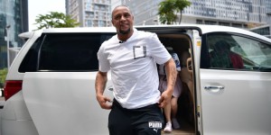 【龙八国际】卡洛斯：弗雷德和卡塞米罗覆盖面积大，做我队友能帮我掩护