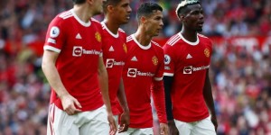 【龙八国际】TA：2月份C罗告知朗尼克希望马奎尔替补，其他球员对此感到不适