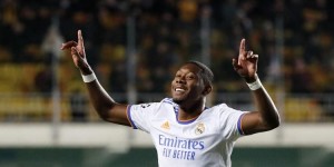 【龙八国际】阿拉巴：我曾梦想成为一名歌手 托马斯-穆勒在场上发言最多