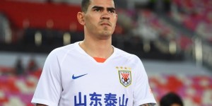 【龙八国际】记者：泰山外援贾德松伤势不轻，或预计十月中旬才能恢复比赛