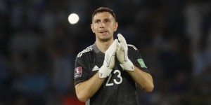 【龙八国际】马丁内斯：梅西很谦逊但场上他是头野兽 赢得世界杯需要很多运气