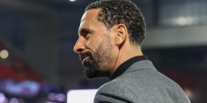 【龙八国际】费迪南德：利物浦太多大牌球星没达到应有水平，包括萨拉赫范迪克