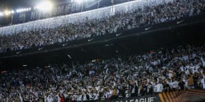 【龙八国际】比赛未到冲突先行！法媒：马赛和法兰克福球迷已有五人被捕