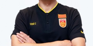 【龙八国际】记者赞国少9-0大胜柬埔寨：节奏快、拼抢好、传球干净、踢得自信