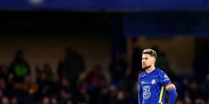 【龙八国际】标晚：若日尼奥收到初步续约条款，但他希望周薪提升至15万英镑