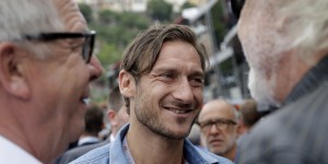 【龙八国际】意大利歌手：当我看到托蒂的眼神，我就知道他热衷于赌博