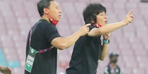 【龙八国际】水庆霞亚洲杯决赛中场时问王霜、唐佳丽：你们能不能行？不行就下