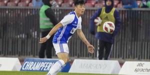 【龙八国际】李磊替补登场！下半场李磊上场担任草蜢左中卫