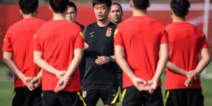 【龙八国际】沪媒：堂堂国足主帅习惯性难产，重启世界杯之路至少白浪费一年