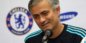 【龙八国际】英超历史仅4位主帅在处子赛季即夺冠：安切洛蒂，穆里尼奥在列